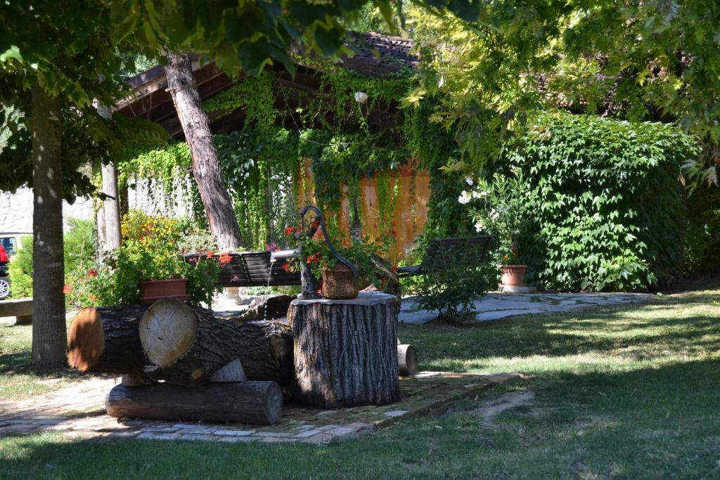 Trattoria Vecchio Mulino Bed & Breakfast Niella Tanaro Exterior photo